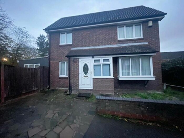 3 Bedroom House To Rent In Lindwood Close, Beckton, E6