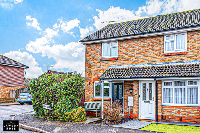 2 Bedroom End Of Terrace House For Sale In Hobby Close, Portsmouth, PO3