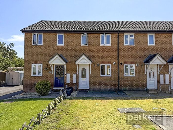 2 Bedroom Terraced House For Sale In Braemar Close, Carterton, Oxfordshire, OX18