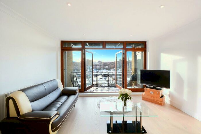 2 Bedroom Flat To Rent In Osprey Court, Star Place, E1W