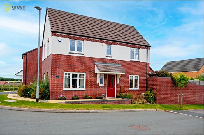 3 Bedroom Detached House For Sale In Hawksbeard Close, Tamworth, B79