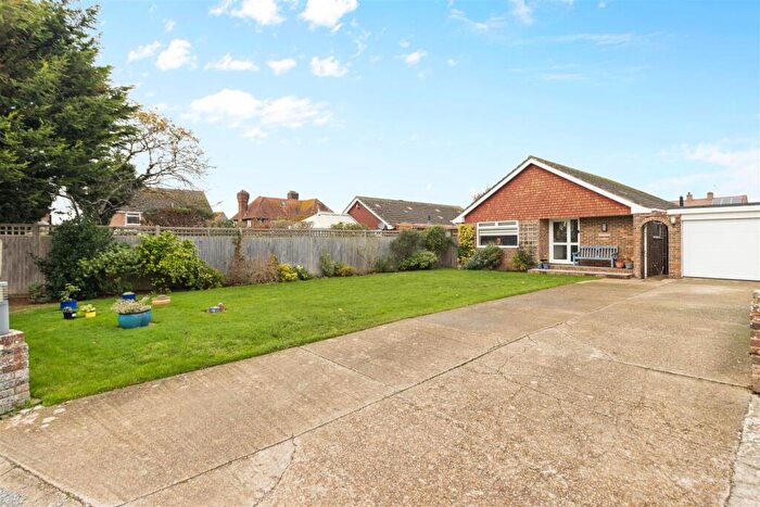 3 Bedroom Detached Bungalow For Sale In Kingsmead Lane, Seaford, BN25