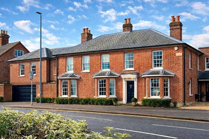 5 Bedroom Semi Detached House For Sale In Aylesbury End, Beaconsfield, HP9