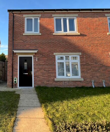 3 Bedroom Semi-Detached House To Rent In Thomas Drive, Harrogate, North Yorkshire, HG3