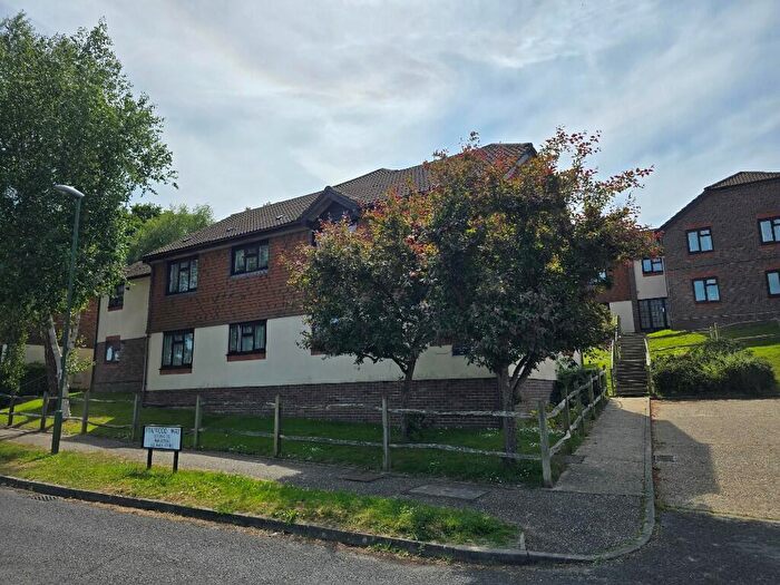 1 Bedroom Flat For Sale In Kilnbarn Court, Haywards Heath, West Sussex, RH16