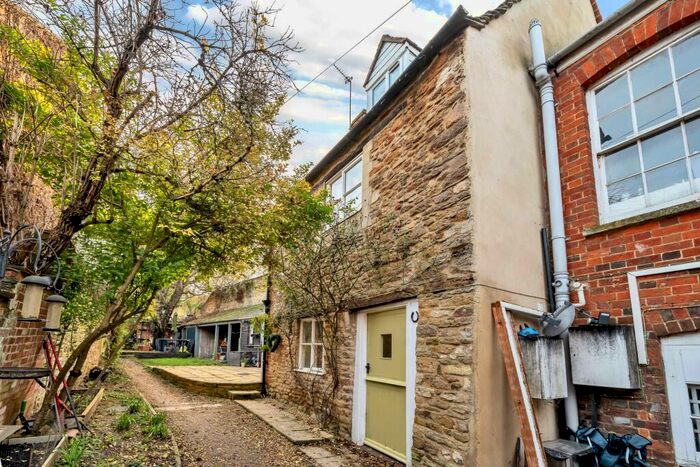 2 Bedroom Cottage To Rent In Ferndale Street, Faringdon, SN7