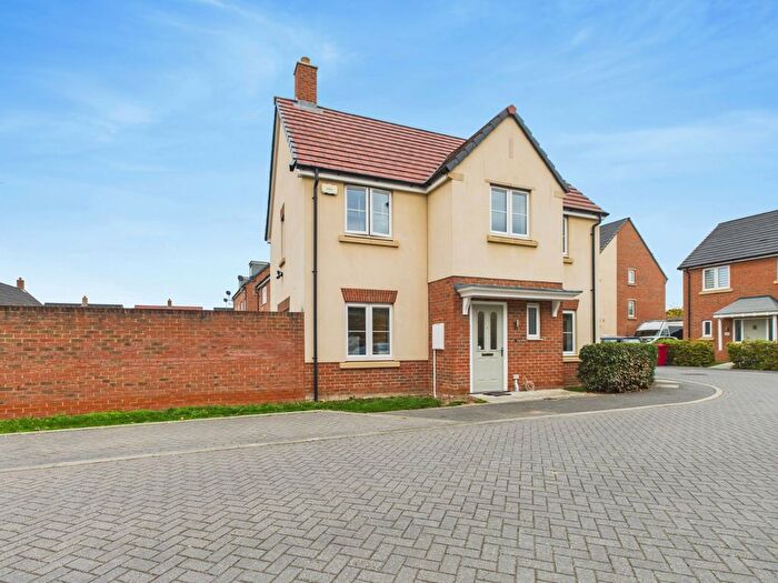 3 Bedroom Detached House For Sale In Boundary Drive, Wexham, Slough, Berkshire, SL2