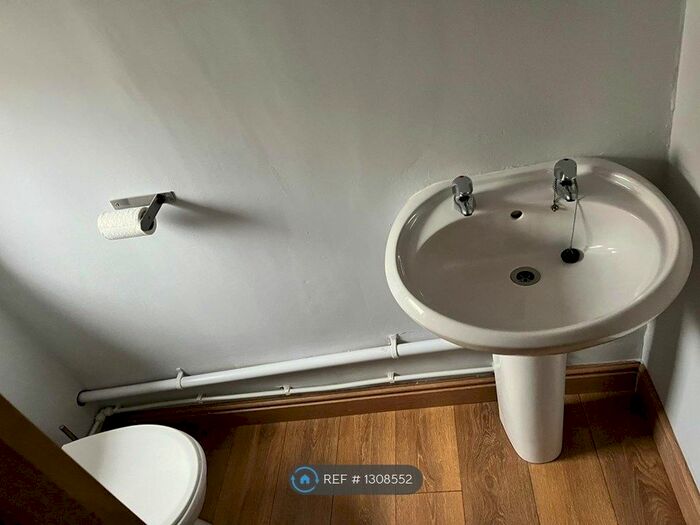 3 Bedroom Semi-Detached House To Rent In West Lea Bedlington, Northumberland, NE22