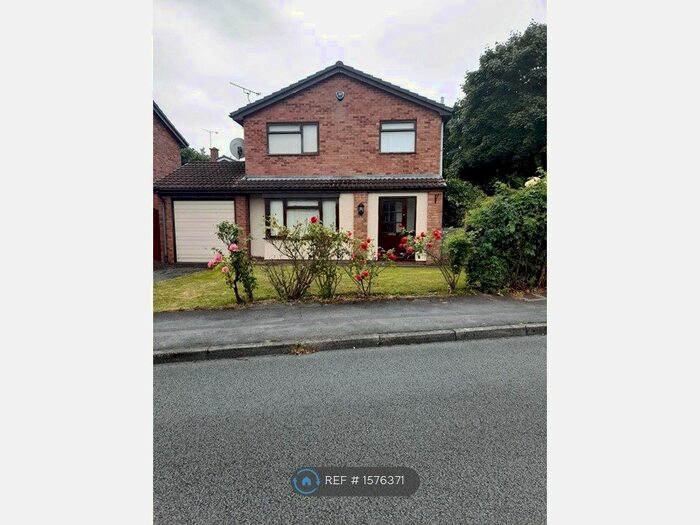 3 Bedroom Detached House To Rent In Summerfields, Rhostyllen, Wrexham, LL14