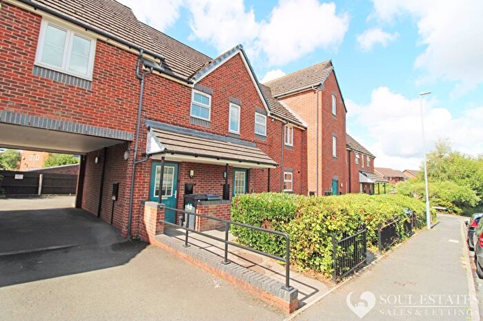 2 Bedroom Flat To Rent In Groveland Road, Tipton, DY4