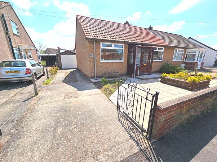 2 Bedroom Bungalow To Rent In Vicarage Road, Hanham, Bristol, BS15