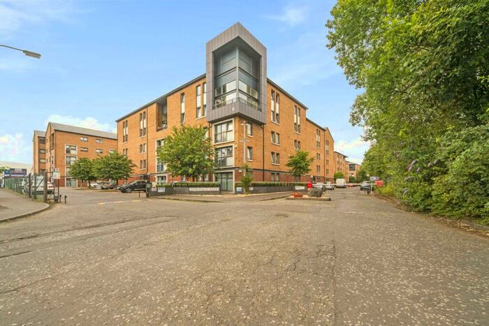 2 Bedroom Flat To Rent In Minerva Way, Glasgow, G3