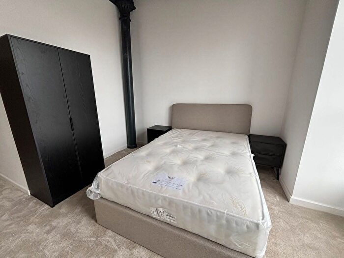 1 Bedroom Flat To Rent In Apartments, Victoria Mill, Lower Vickers Street, M40