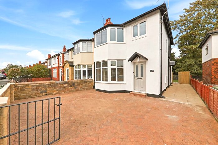 3 Bedroom Semi Detached House For Sale In St. Annes Drive, Headingley, Leeds, LS4