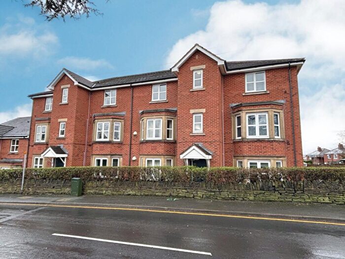 2 Bedroom Flat For Sale In Sheridan House, Street Lane, Gildersome, Morley, LS27
