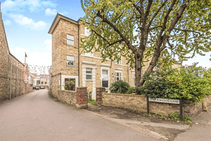 1 Bedroom Apartment For Sale In Ashburnham Road, Bedford, Bedfordshire, MK40