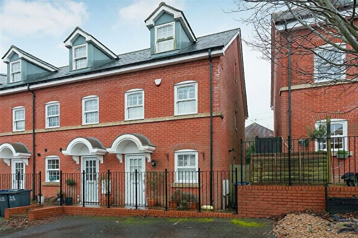 4 Bedroom End Terrace House For Sale In Keats Corner, Canterbury, CT1