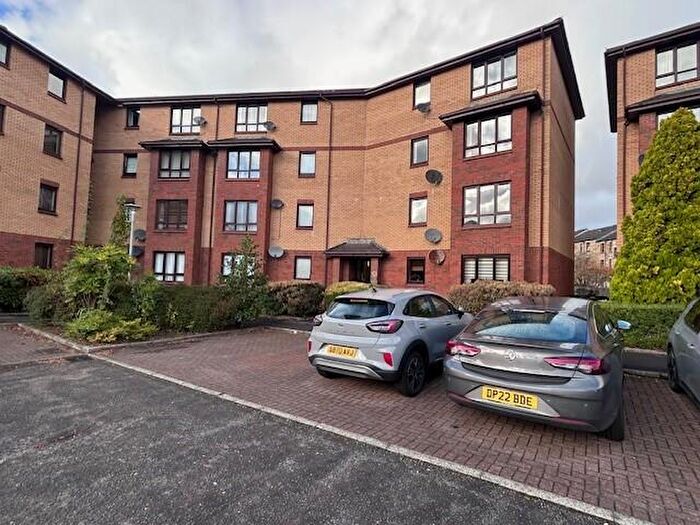 2 Bedroom Flat To Rent In Millstream Court, Paisley, PA1