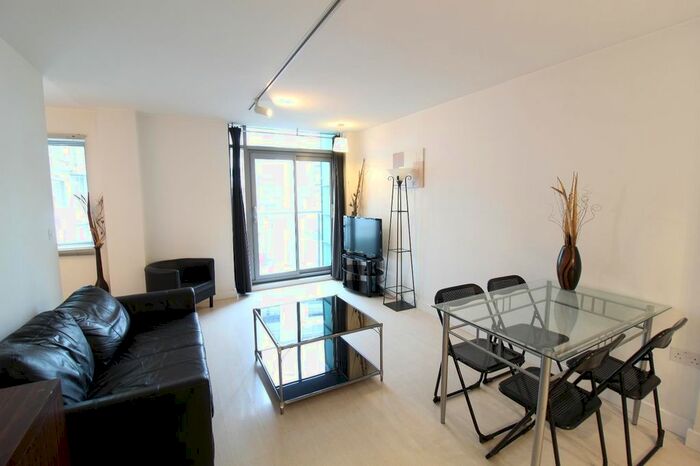 1 Bedroom Flat To Rent In Ingram Street, Leeds, West Yorkshire, Uk, LS11