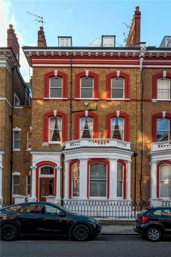 2 Bedroom Flat To Rent In Roland Gardens, South Kensington, SW7