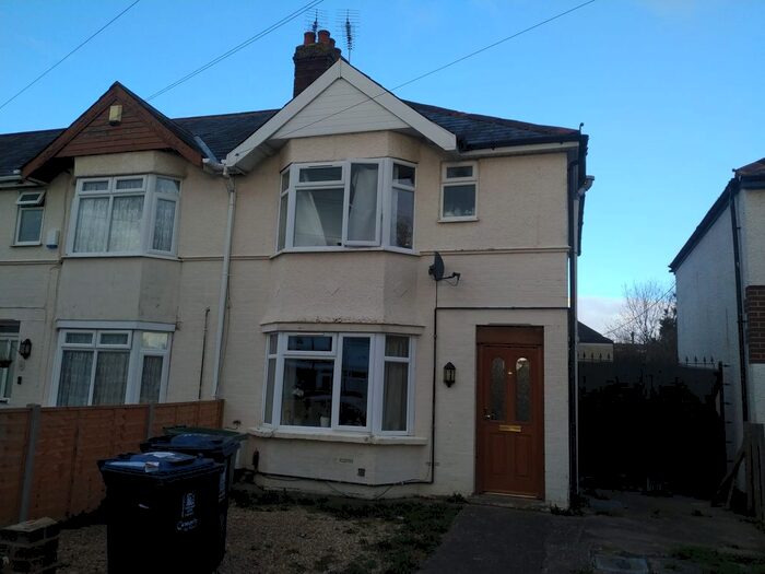 4 Bedroom Semi-Detached House To Rent In Ridgefield Road, Oxford, OX4