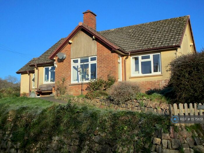 3 Bedroom Bungalow To Rent In Arthurshayne, Bampton, Tiverton, EX16