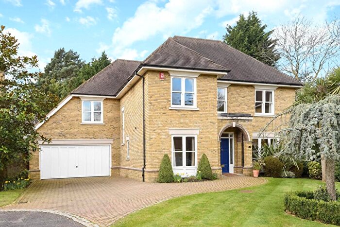 5 Bedroom Detached House For Sale In Grange Place, Stompond Lane, Walton-On-Thames, KT12