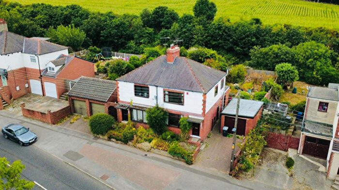 2 Bedroom Semi-Detached House For Sale In Hemingfield Road, Hemingfield, S73