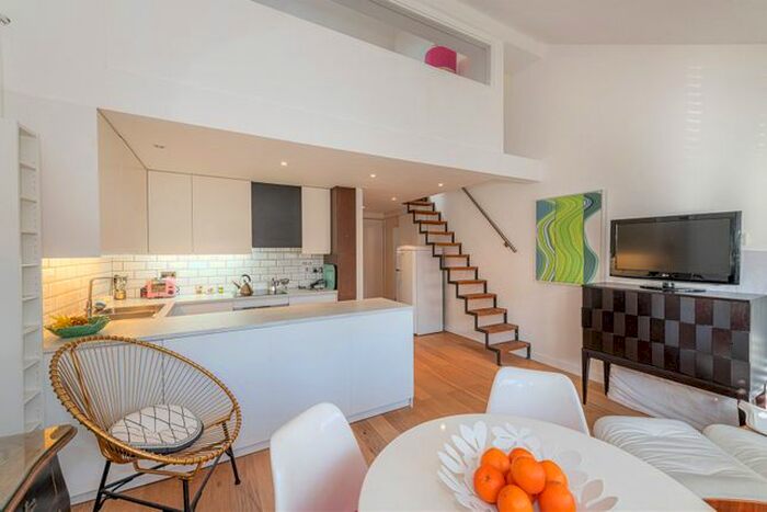 2 Bedroom Flat To Rent In Wesley Square, London, W11