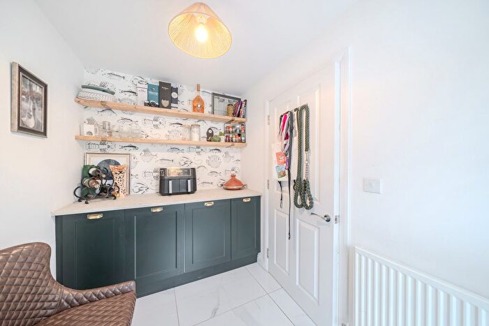 4 Bedroom Town House For Sale In Kingdom Court, Chepstow, NP16