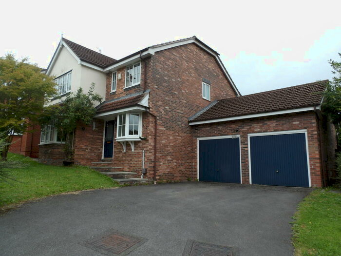 4 Bedroom House To Rent In Kendall Close, BB2