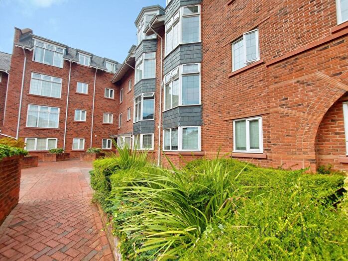 1 Bedroom Apartment For Sale In Station Road, Wilmslow, Cheshire, SK9