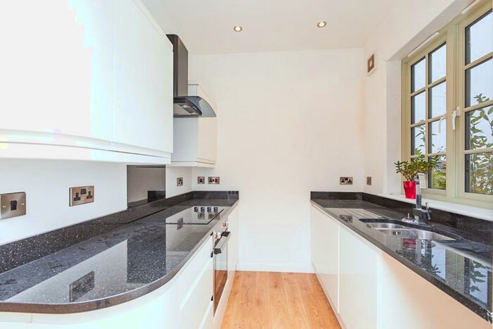 2 Bedroom Flat To Rent In The Butts, Belper, DE56