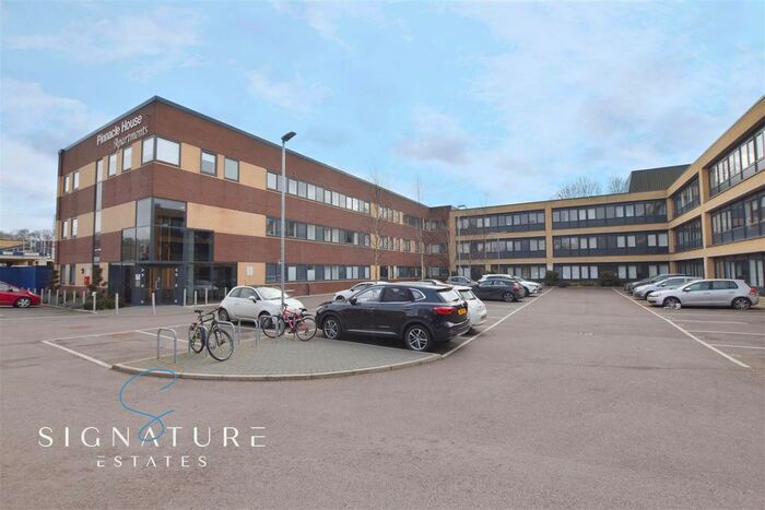 1 Bedroom Flat To Rent In Home Park Mill Link, Kings Langley, WD4