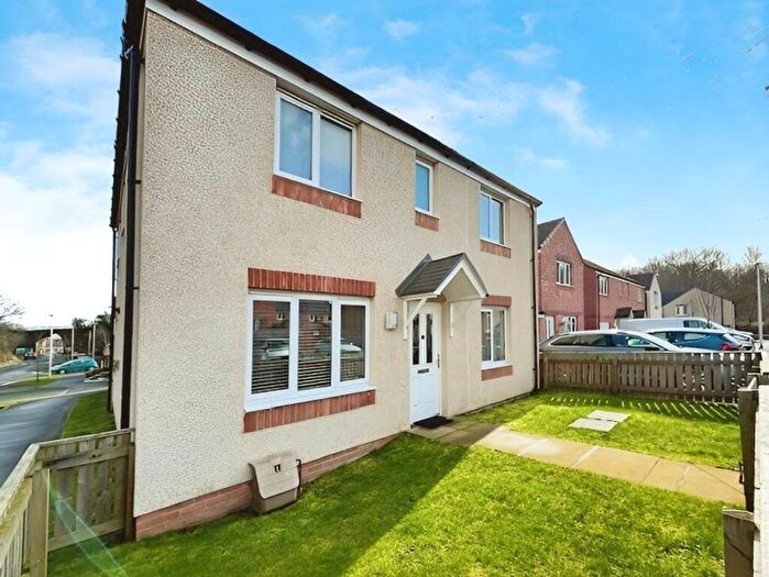 4 Bedroom House To Rent In Macknight Crescent, Glenrothes, KY7