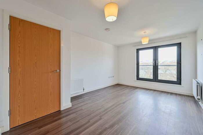 1 Bedroom Flat To Rent In Lee High Road, , Lewisham, London, SE13