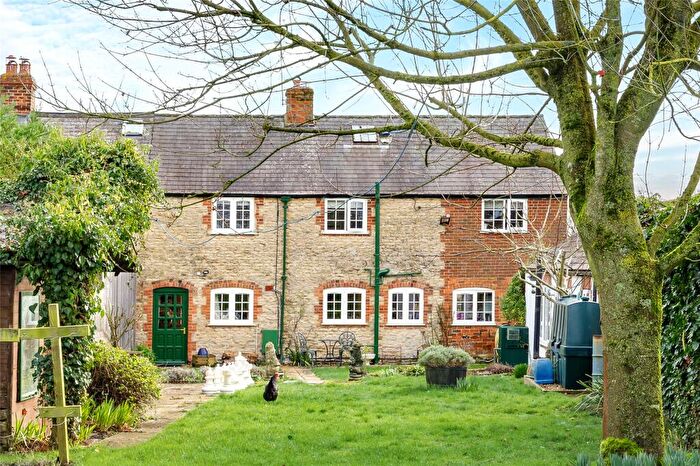 4 Bedroom End Of Terrace House For Sale In Baulking, Faringdon, Oxfordshire, SN7