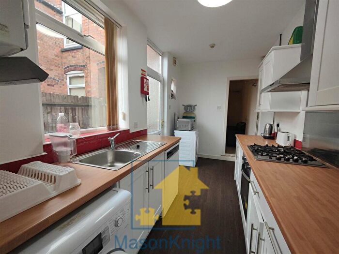 5 Bedroom Terraced House To Rent In Manilla Road, Selly Oak, B29