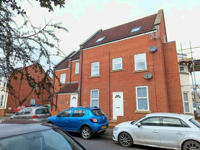 2 Bedroom Apartment To Rent In Trinity Court, Maple Road &#;, BS7