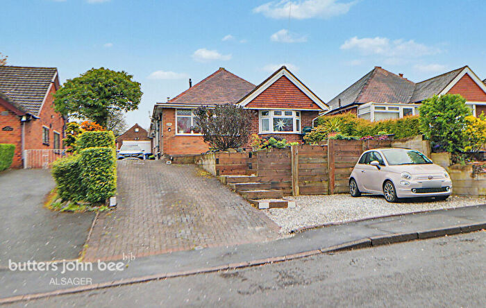 3 Bedroom Detached Bungalow For Sale In Heathcote Road, Halmer End, ST7