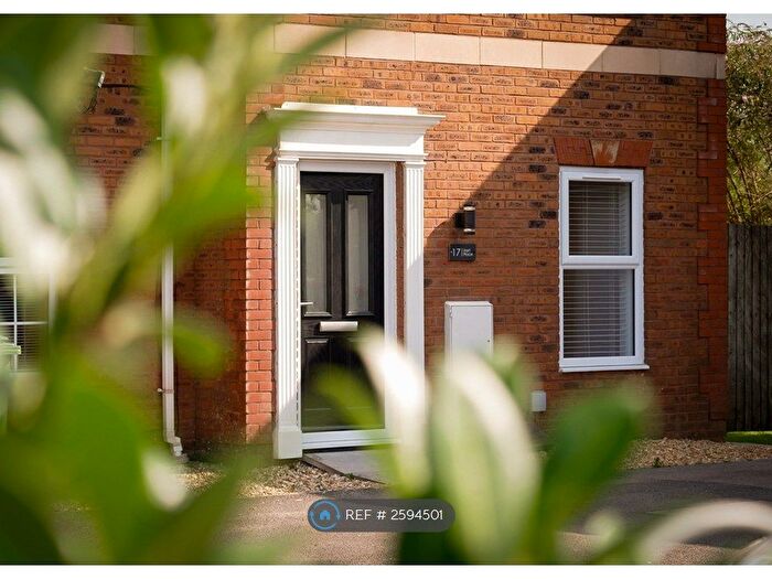 4 Bedroom Semi-Detached House To Rent In Hart Place, Cardiff, CF24