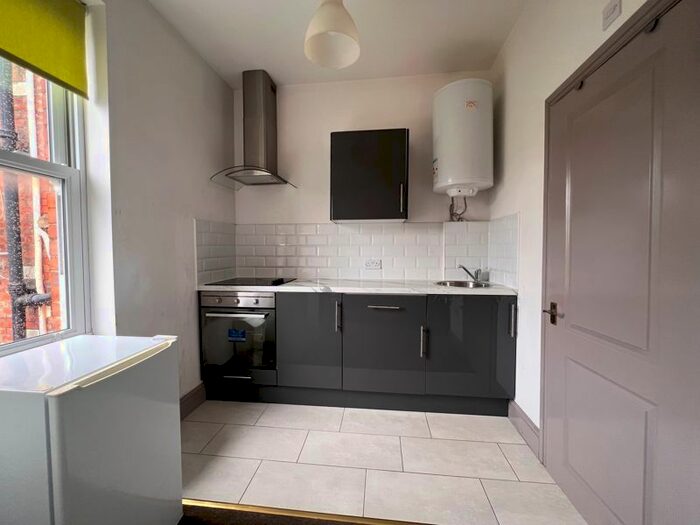 1 Bedroom Flat To Rent In Station Road, Gloucester, GL1