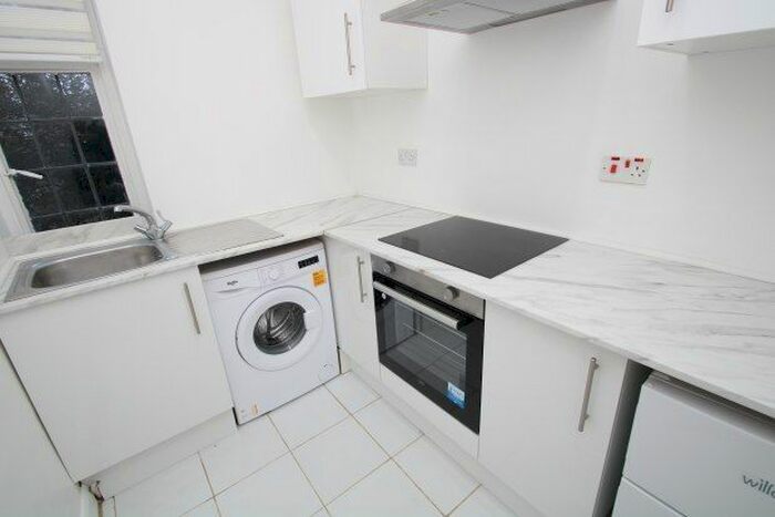 Studio To Rent In Addiscombe Road, Croydon, CR0