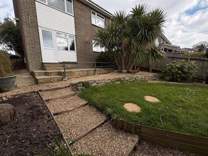 3 Bedroom Semi-Detached House To Rent In Shanklin, PO37