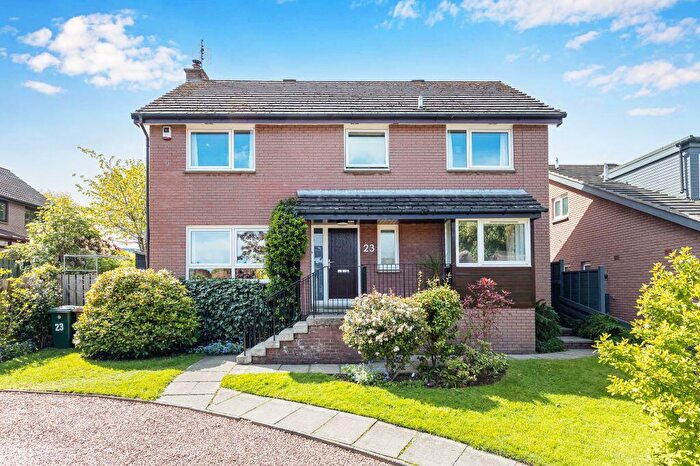 4 Bedroom Detached House For Sale In Broomyknowe, Edinburgh, EH14