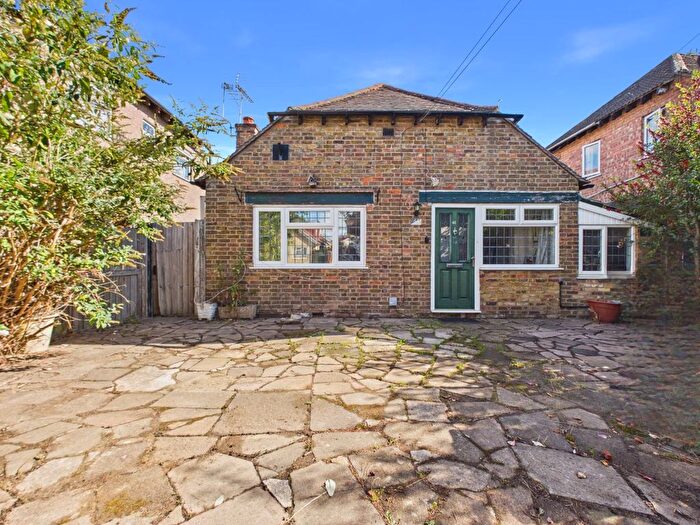 3 Bedroom Bungalow For Sale In Desford Way, Ashford, Surrey, TW15