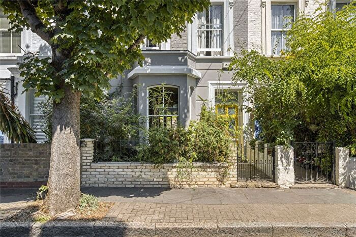 4 Bedroom Terraced House For Sale In Lowman Road, Islington, London, N7