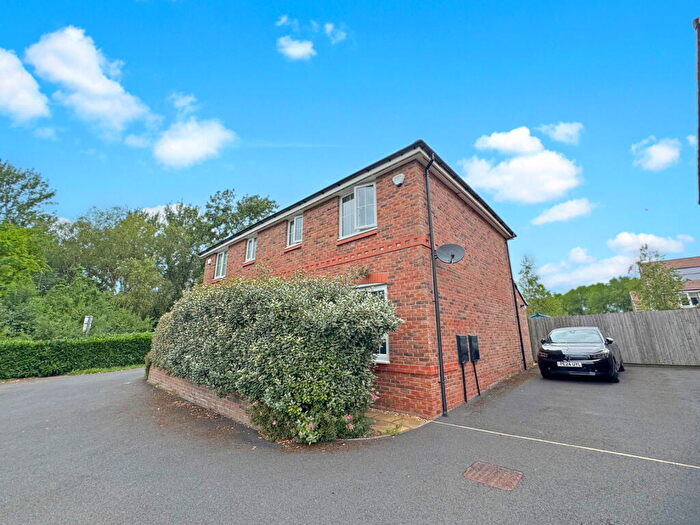 3 Bedroom Semi-Detached House For Sale In Blackberry Lane, Blackberry Vale, SK5