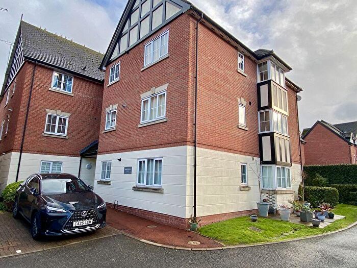 2 Bedroom Apartment For Sale In Moathouse, Marine Approach, Northwich, CW8