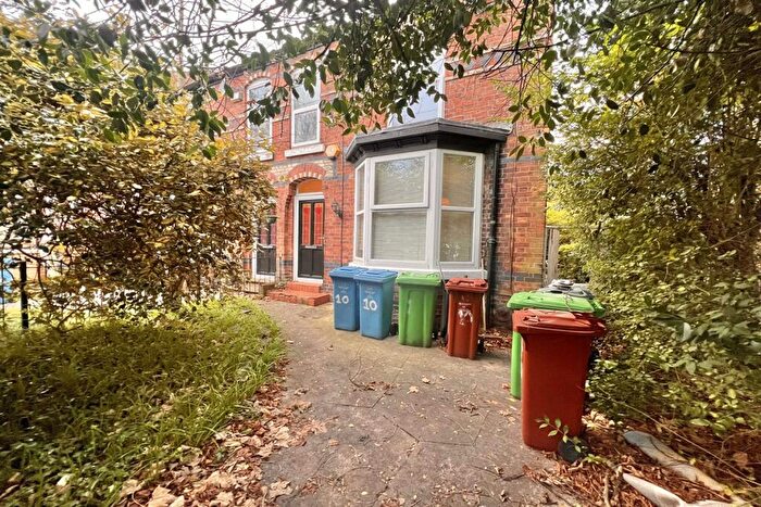 4 Bedroom Semi-Detached House To Rent In Cresswell Grove, Manchester, M20